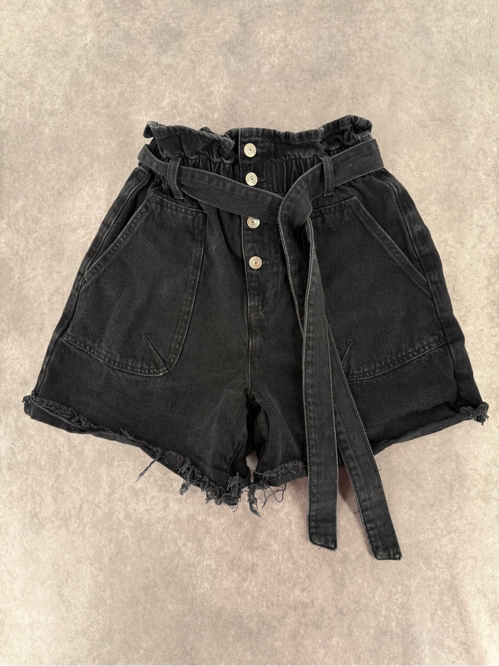 Zara Black Paperbag Waist Denim Shorts with Belt Women’s Size US 6